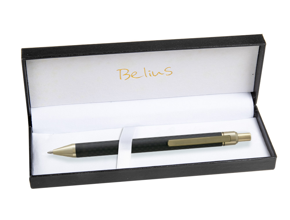 BOLIGRAFO BELIUS POTSDAM NEGRO Y DORADO CUERPO FIBRA CARBON TINTA GEL AZUL EN ESTUCHE
